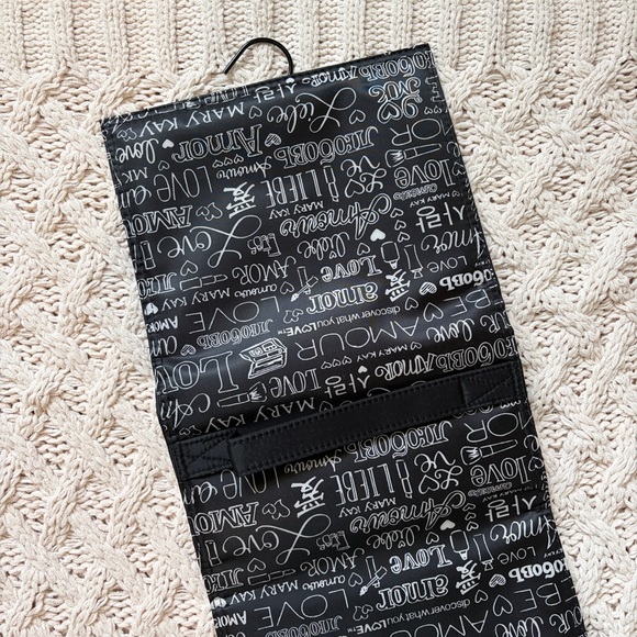 NWOT Hanging Organizer Bag - Makeup & Jewelry Organizer Travel Bag - Picture 7 of 7